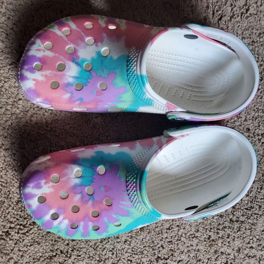 Crocs size 9 women, tie dyed
